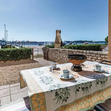 2 Bedroom Pet Friendly In Apartment Medulin