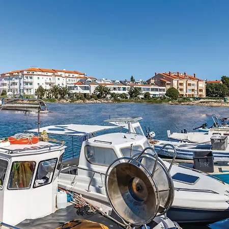 Apartamento 2 Bedroom Pet Friendly In Medulin