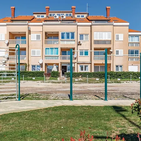 Apartment 2 Bedroom Pet Friendly In